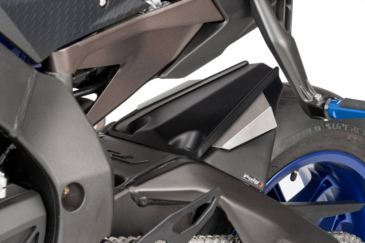 PUIG PARAFANGO POSTERIORE PER YAMAHA YZF-R1 RACE 25-26 NERO OPACO