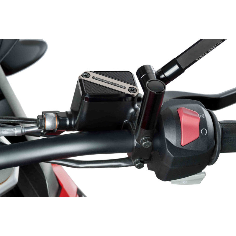 PUIG TAPPO SERBATOIO ANTERIORE PER FLUIDO FRENO PER TRIUMPH SCRAMBLER 400X 2024 SILVER